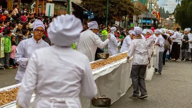 Bariloche: preparan una barra de chocolate de 300 metros