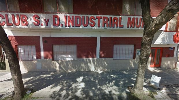 Un hombre mató a golpes a un DT de futsal durante un partido entre chicos