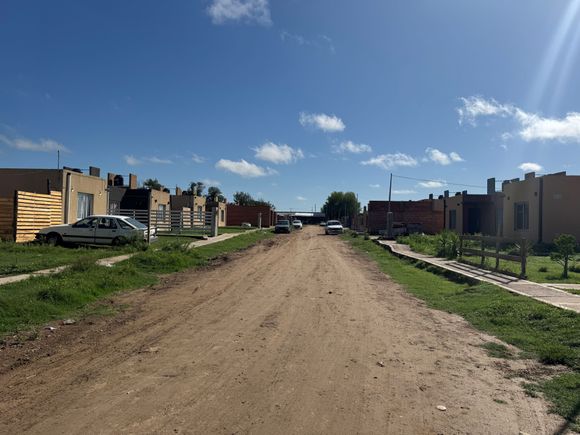 84 viviendas: a un año desde que tomaron posesión de las casas sin terminar