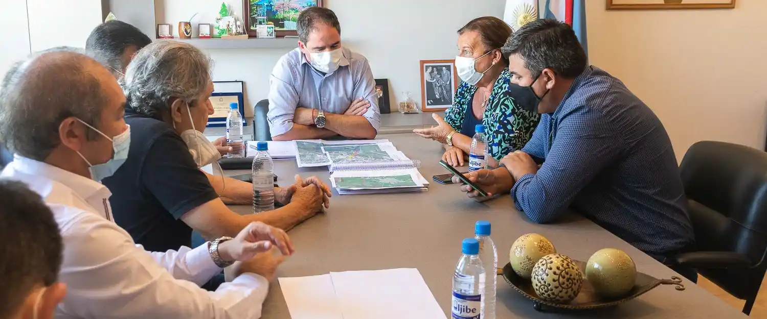 Acuerdan detalles técnicos para un desvío de tránsito pesado entre las rutas 16 y 51 en Larroque