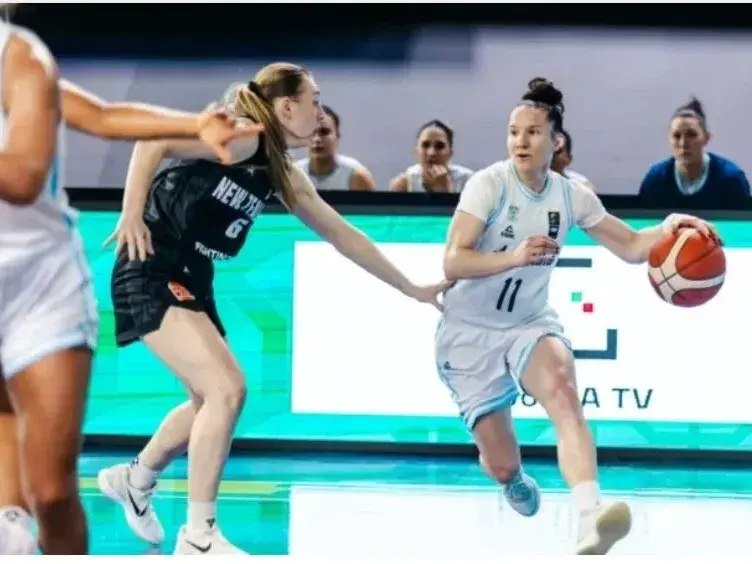 La rafaelina Meli Gretter, al capitana de la Selección argentina de básquet femenino. Foto:FIBA