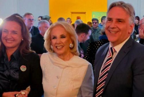 Mirtha Legrand acompañó al gobernador Llaryora en el lanzamiento y elogió a la provincia y su gente.