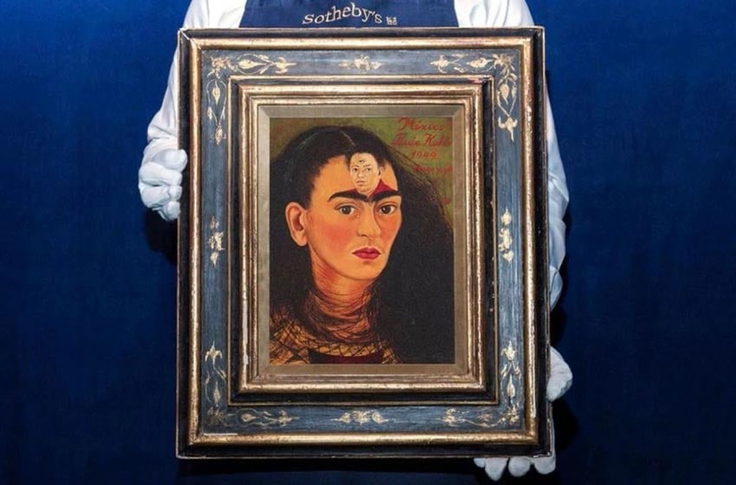 Un argentino pagó casi 35 millones de dólares por una obra de Frida Kahlo y rompió un récord