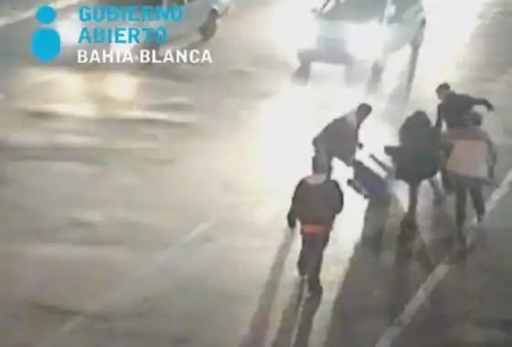 Bahía Blanca: Brutal pelea entre "trapitos" quedó grabada en video