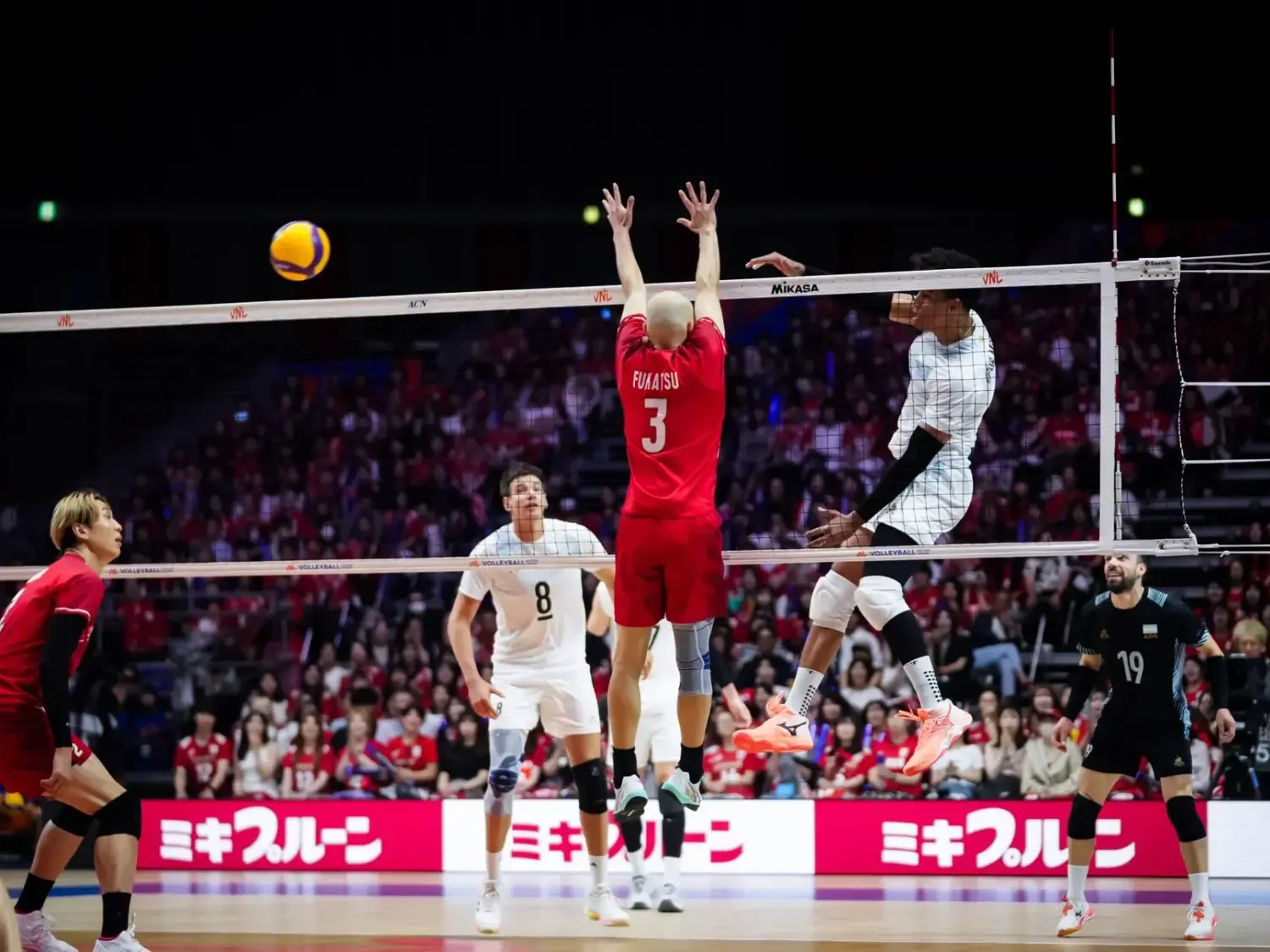 La Albiceleste perdió 3 a 0 con Japón y se despidió de la VNL . Foto: FEVA