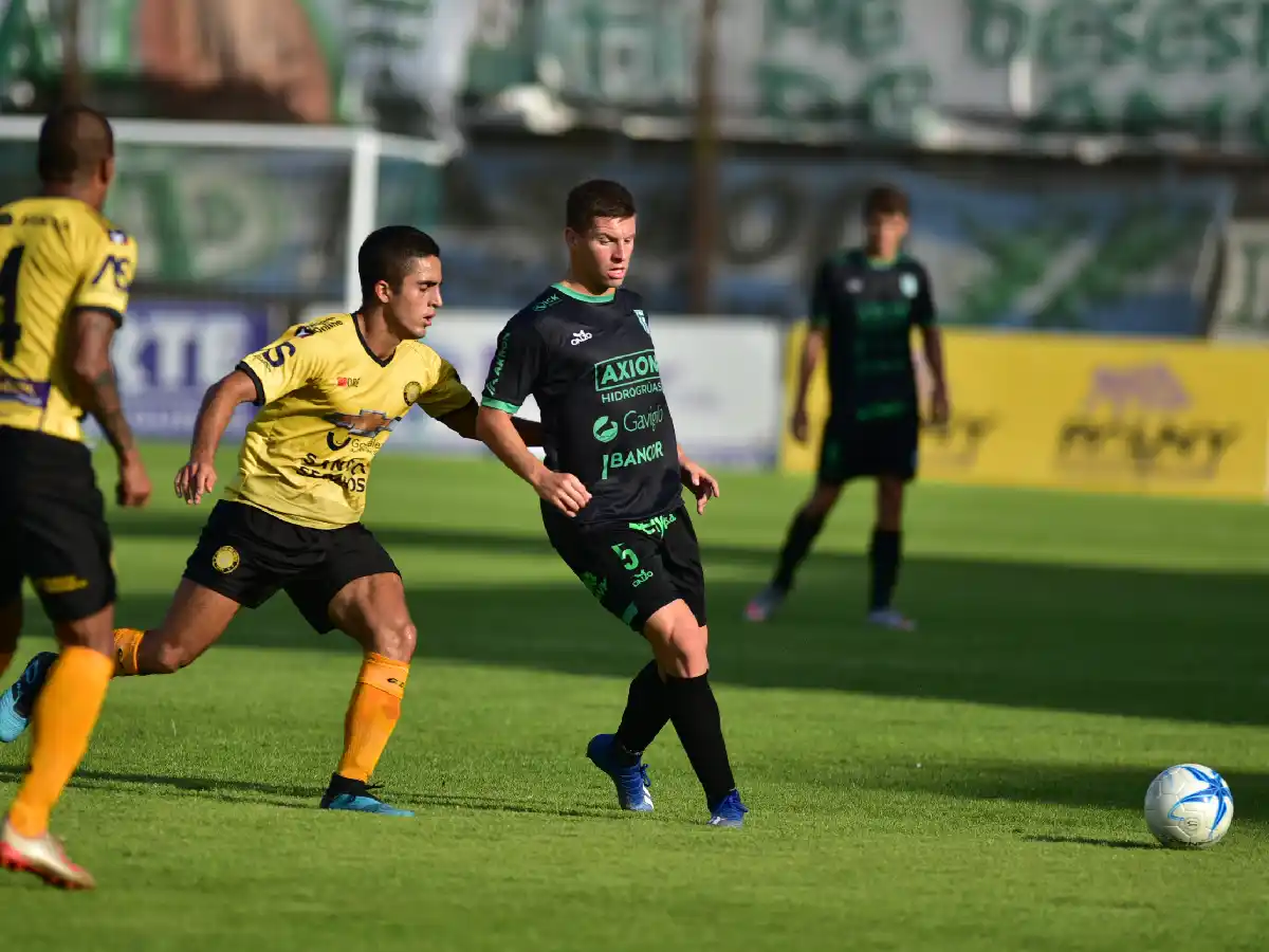 Camisassa pega el salto y jugará la Primera Nacional