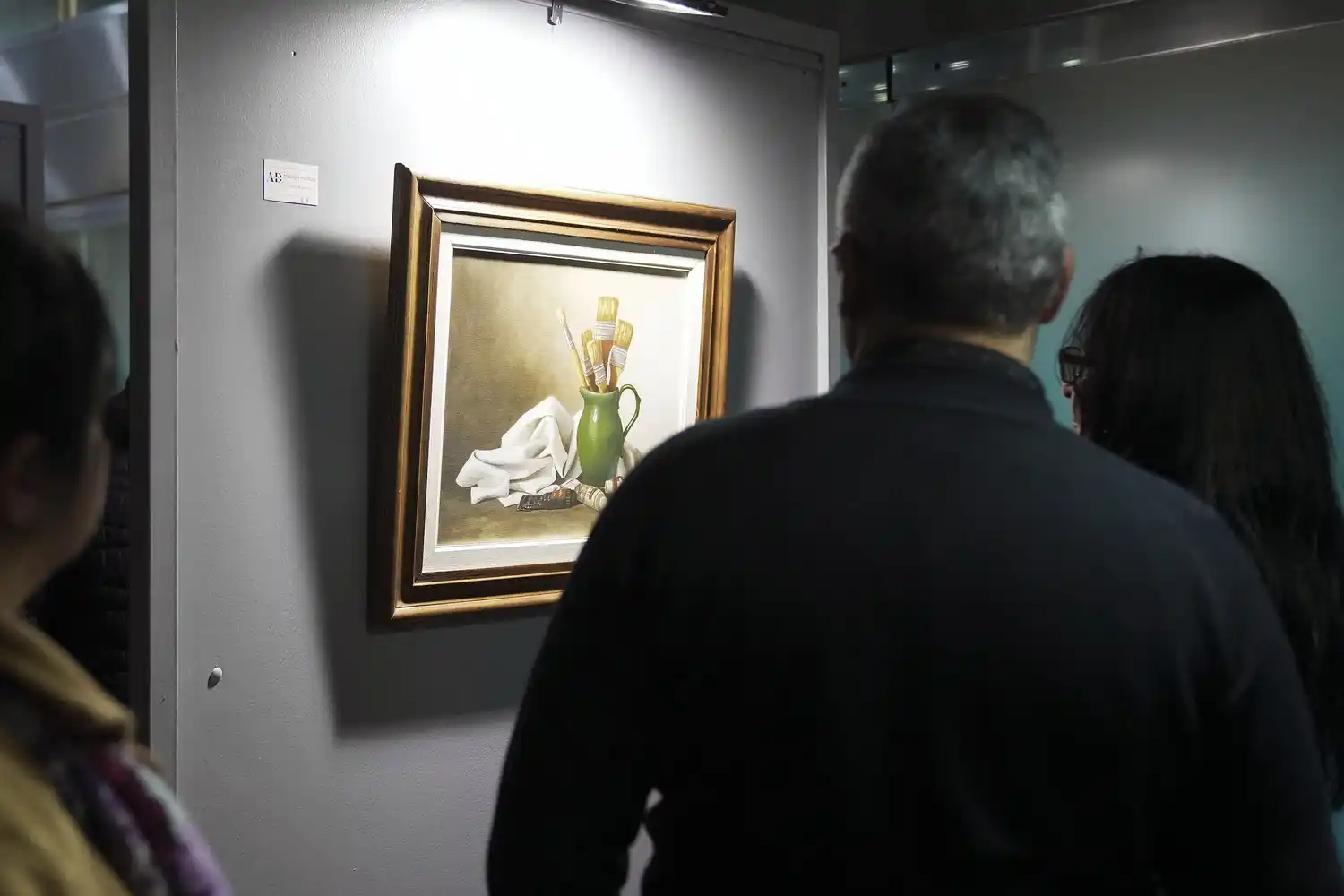 Se exponen 28 obras de 17 artistas gualeyos.
