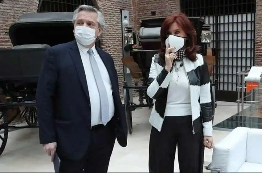 En medio de la negociación con el FMI, Alberto y Cristina se reunieron para definir la agenda del 2022
