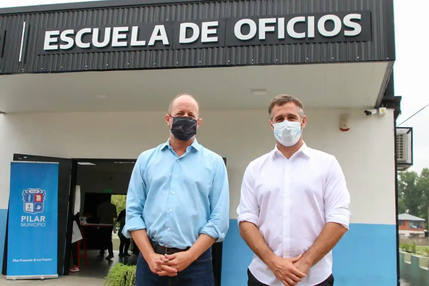 Pilar: Achával e Insaurralde visitaron la nueva Escuela de Oficios de Derqui y mantuvieron una reunión de trabajo