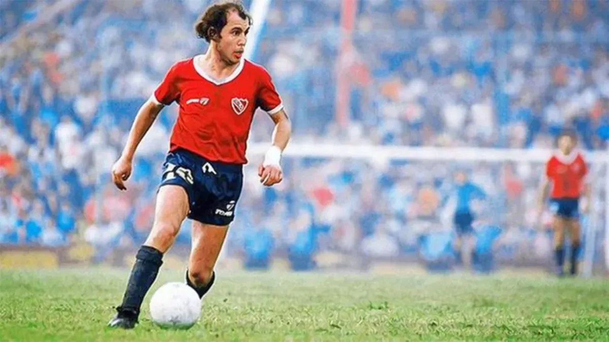 Bochini. Celebra su cumpleaños número 71.
