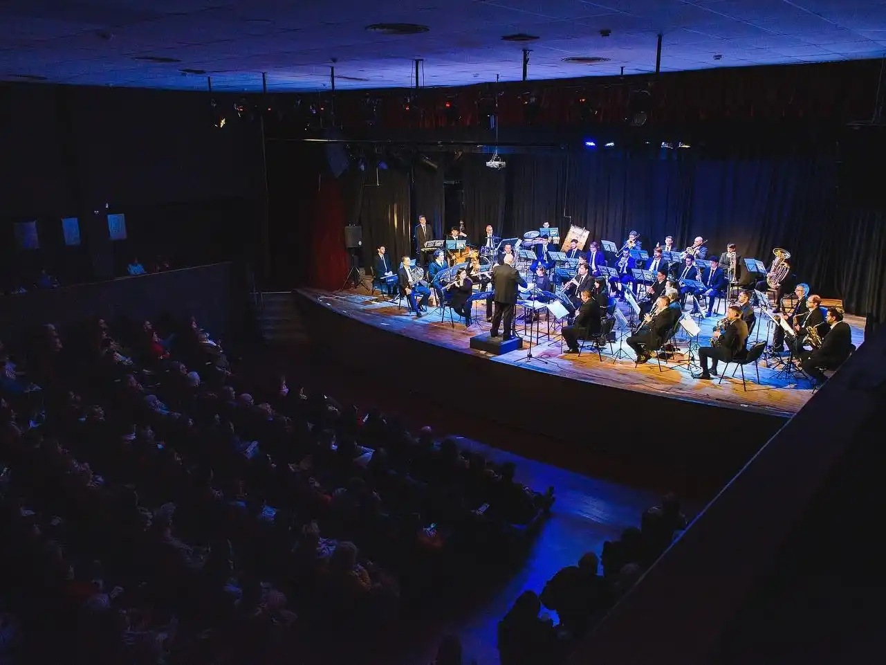 La Banda Sinfónica Municipal de San Lorenzo regresa a Venado Tuerto a brindar un concierto solidario.