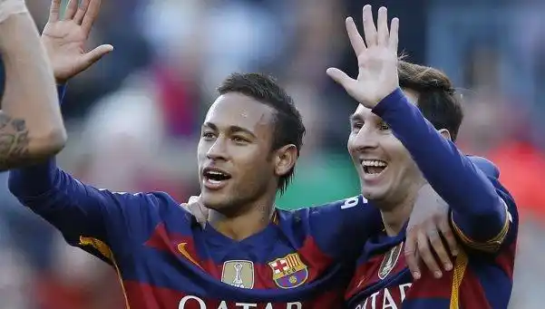 Barcelona goleó a Granada con un triplete de Messi