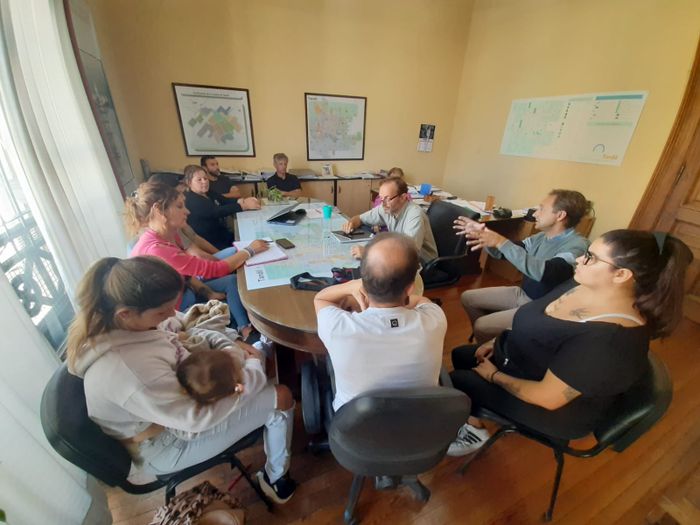 Tras el reclamo por la falta de agua, vecinos fueron recibidos por autoridades del Ejecutivo