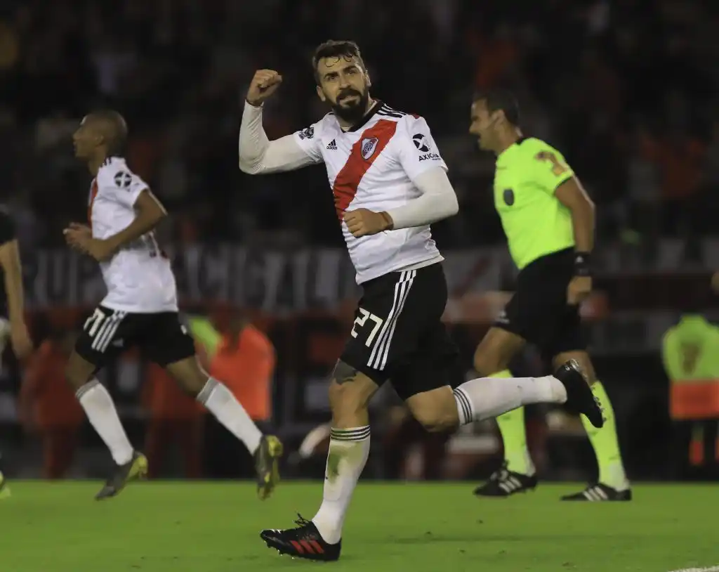 River inicia la serie por otro título internacional