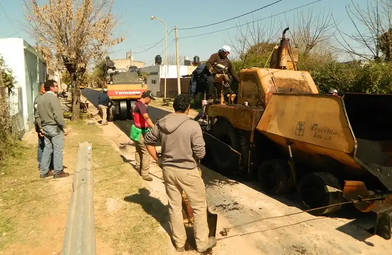 Finalizó la  pavimentación de calle Maipú