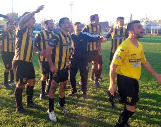 Newbery festejó en el clásico