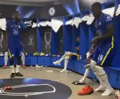 Así se festejó la Supercopa de Europa en el vestuario del Chelsea