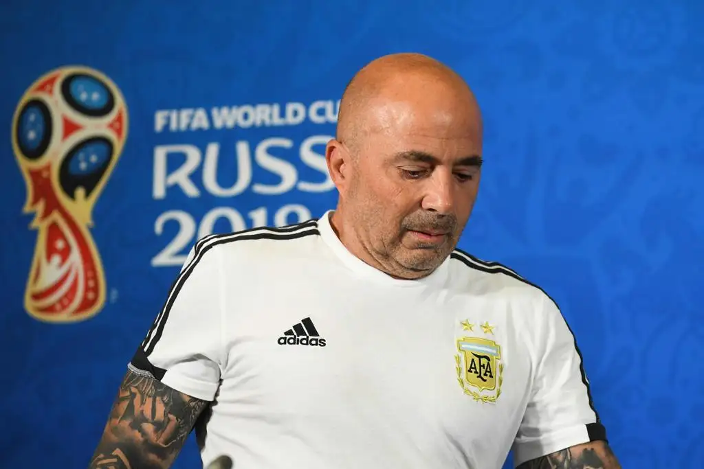 AFA pretende propiciar la renuncia de Sampaoli