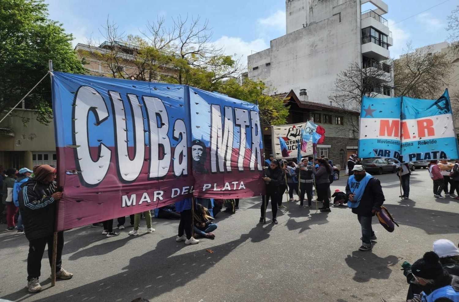 Manifestación en el Instituto de la Vivienda: levantan la permanencia, con la negociación abierta