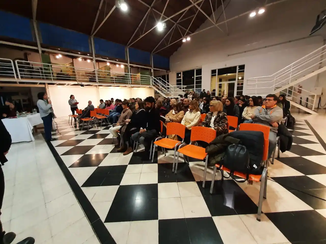 Conversatorio sobre el proyecto neoliberal en Argentina y su impacto en el territorio