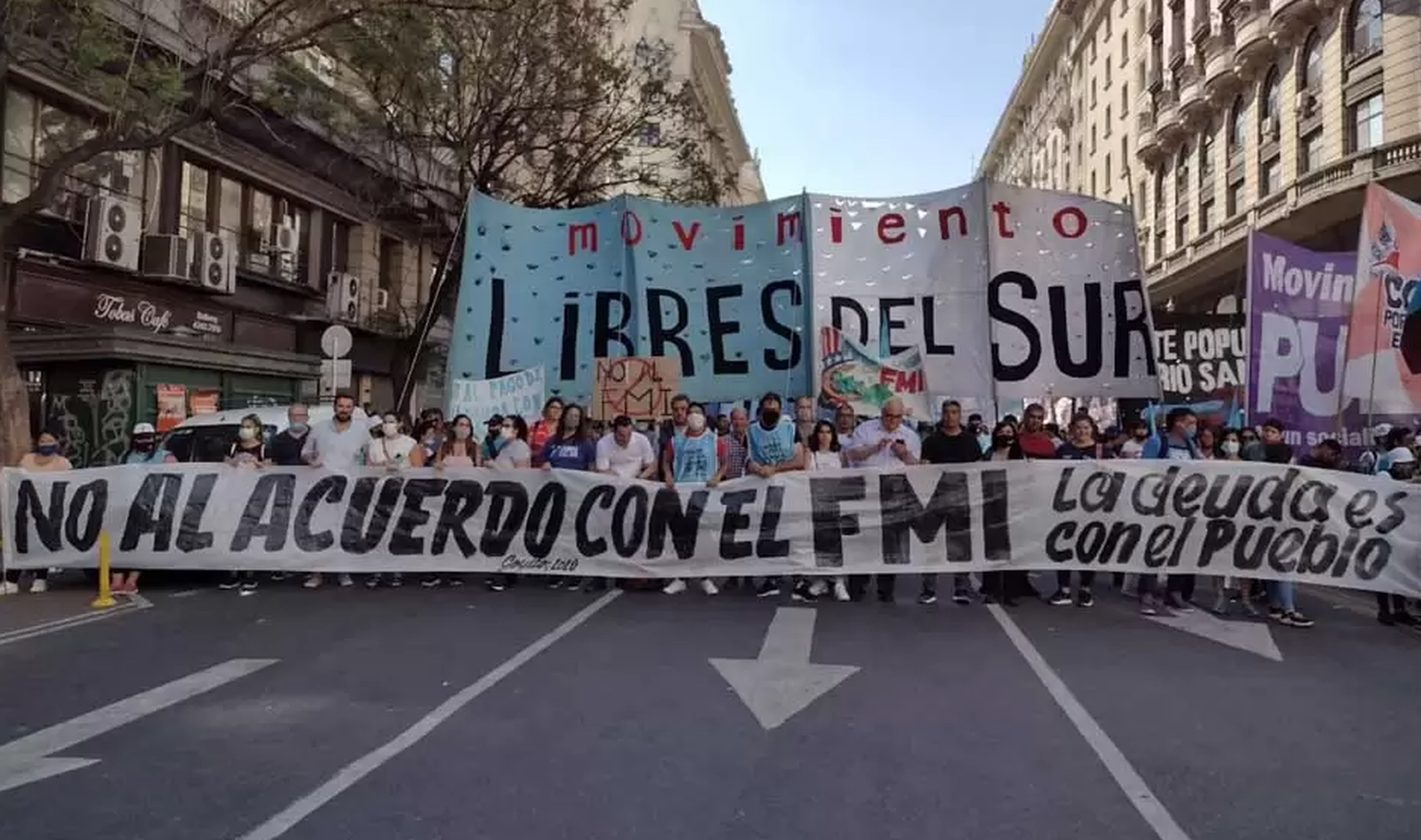 Quieren juntar un millón de votos contra el acuerdo del gobierno con el FMI: "Es una deuda fraudulenta"