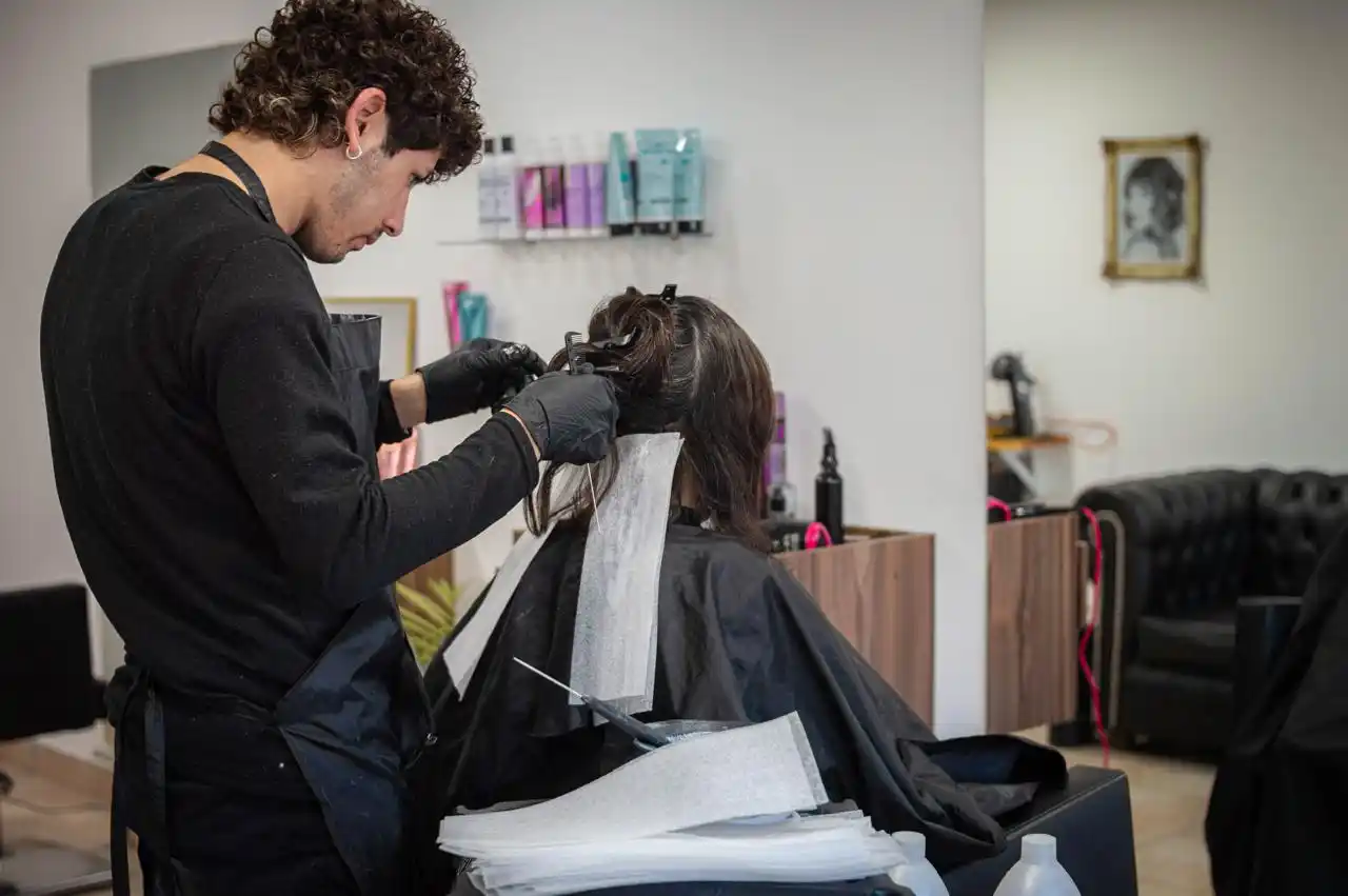 Dia del Peluquero: Mariano Lustau busca mejorar la imagen y la estética de las personas