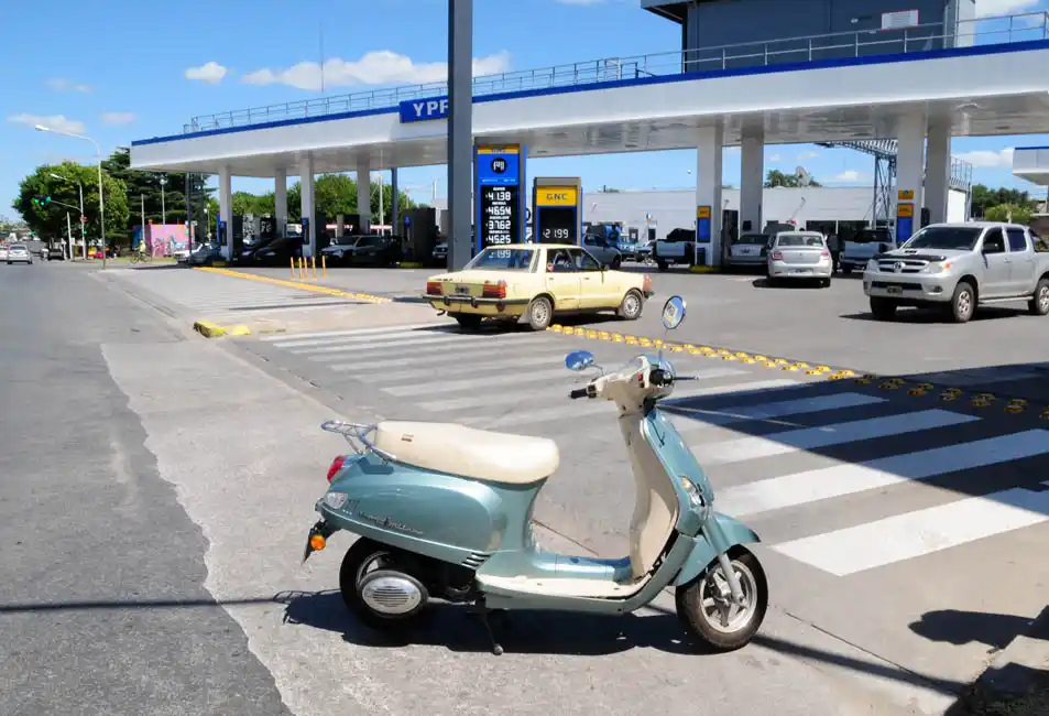 Joven hospitalizada tras protagonizar un accidente de tránsito en Del Valle y Figueroa