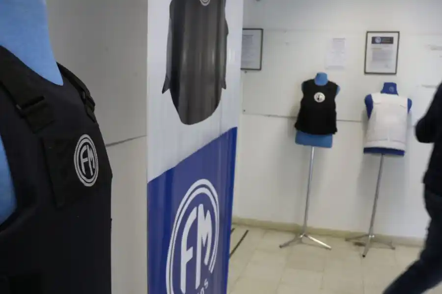 La provincia implementa un nuevo sistema de gestión de chalecos balísticos