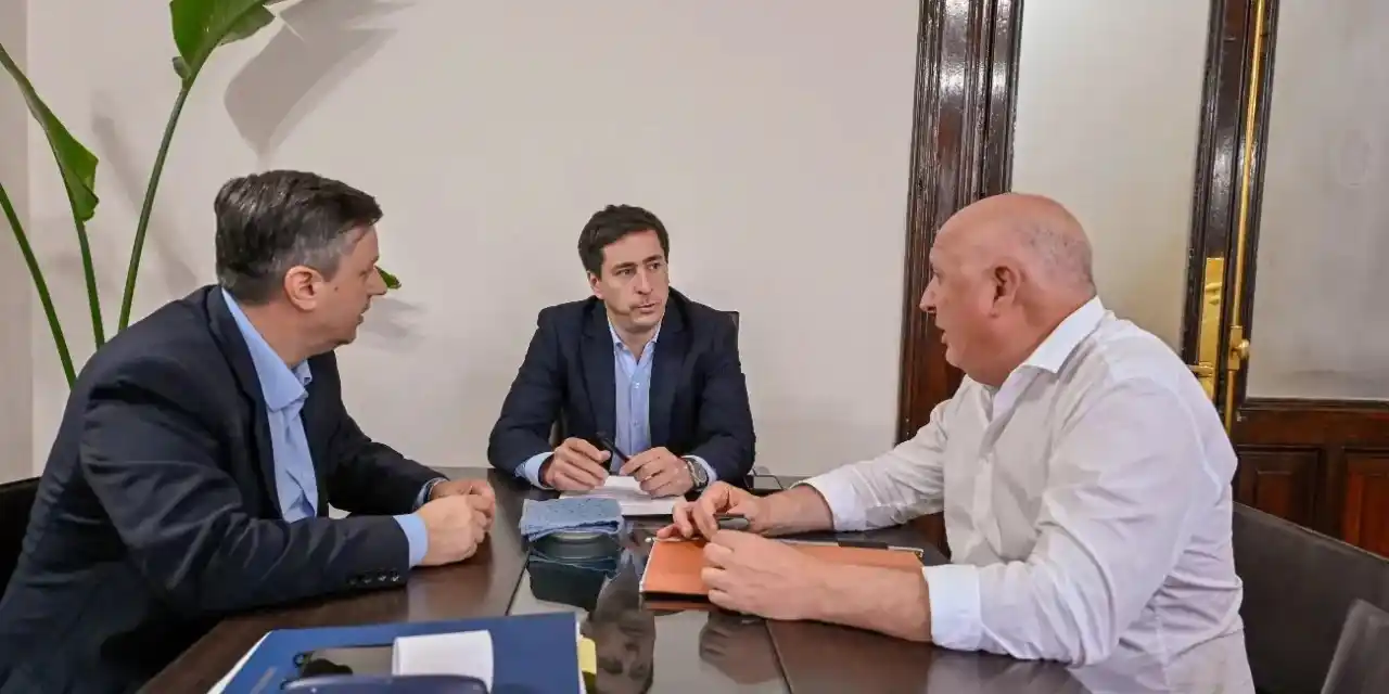 El Municipio y el Gobierno Provincial avanzan en gestiones para preservar terrenos del Ejército en Crespo