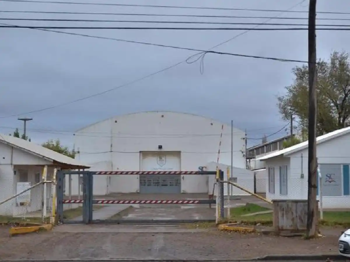 En Neuquén, les hicieron bajar los pantalones a los alumnos de tercer grado para ver quién se había hecho caca
