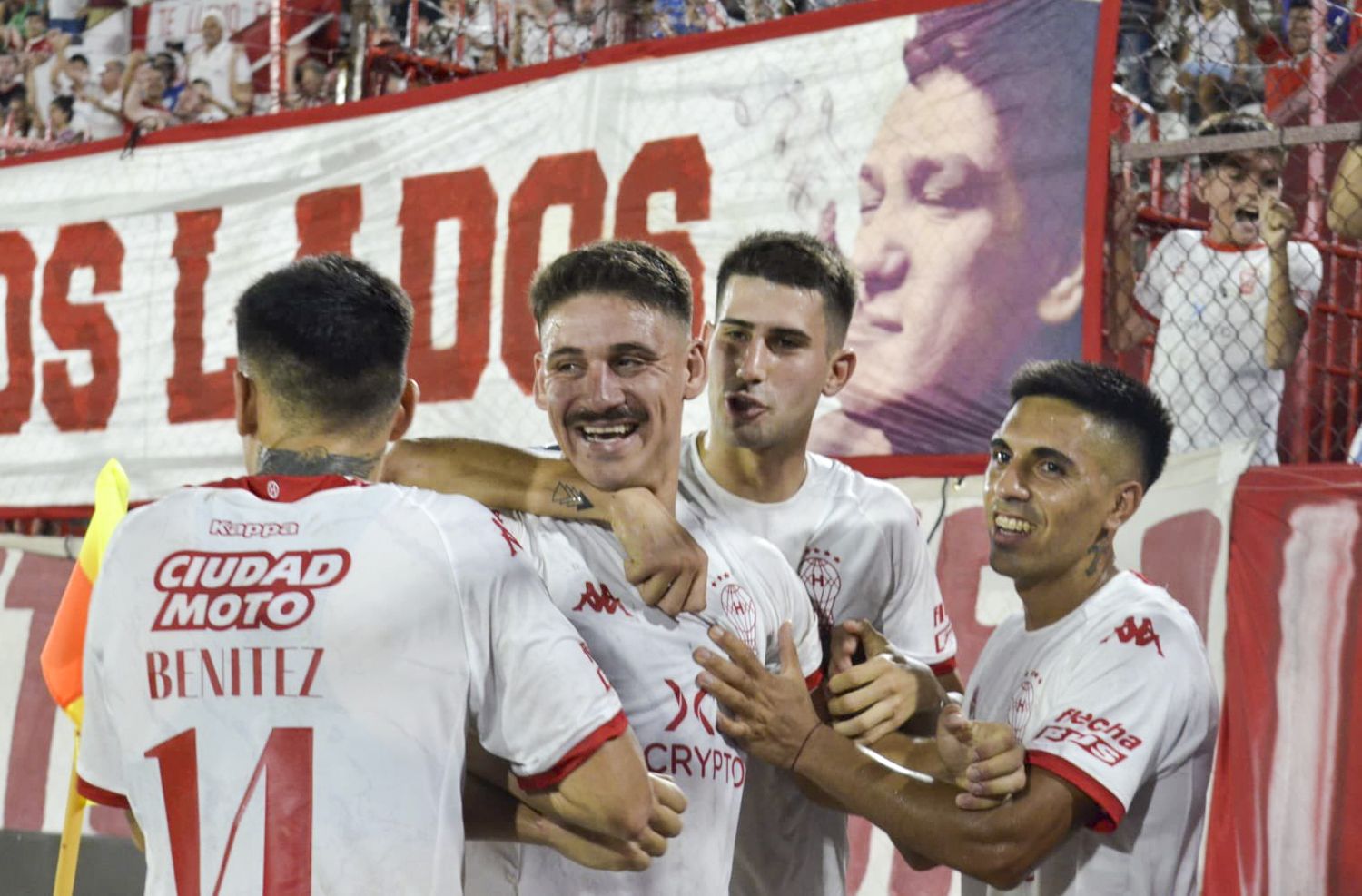 Huracán superó a Boston River y accedió a la tercera fase del torneo