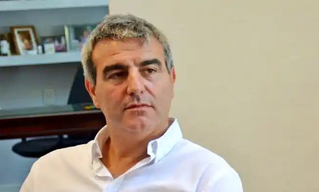 Paco Durañona se defendió con una investigación sobre las actividades políticas de los jueces de la Corte desde 1930