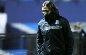 Zubeldía dejó de ser el entrenador de Racing