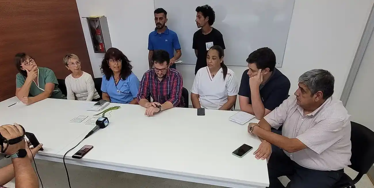 La conferencia de prensa se realizó en la sede hospitalaria. Crédito: Municipalidad de Coronda.
