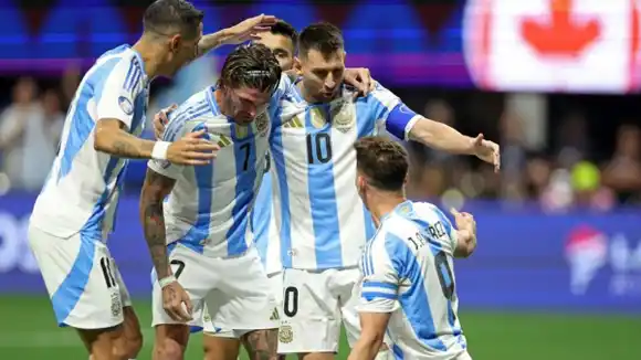 Argentina comenzó con buen pie: derrotó 2‑0 a Canadá en partido inaugural de la Copa América