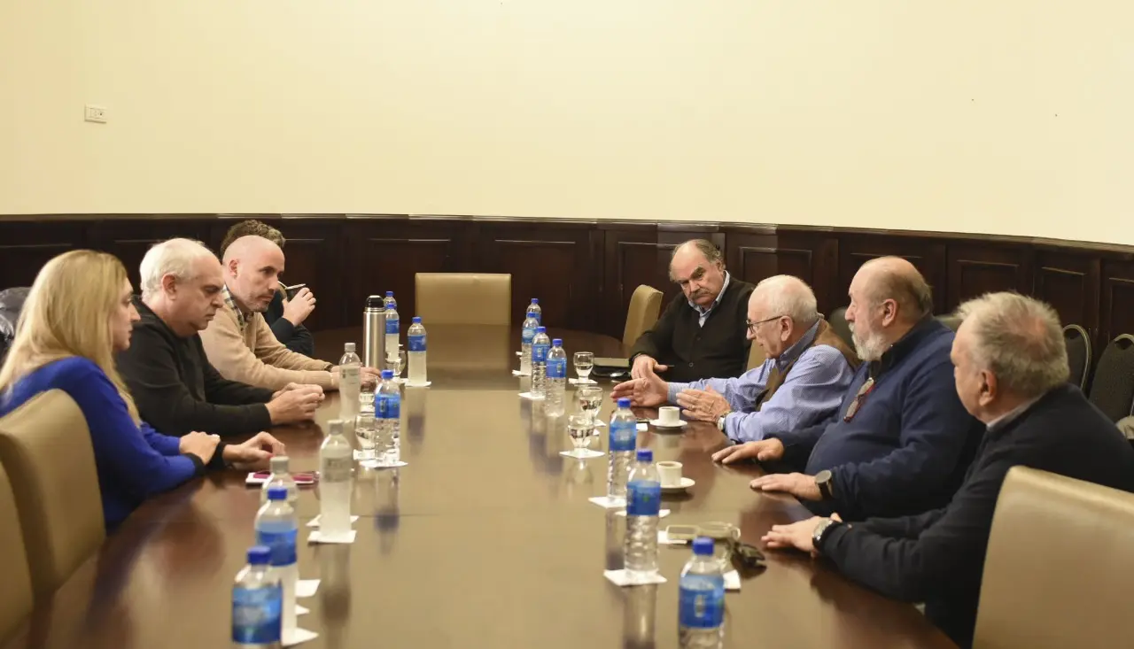 La reunión se llevó a cabo en La Plata.