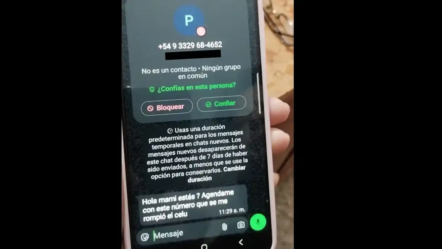 Alerta por otra modalidad de estafa: por WhatsApp se hicieron pasar por un hijo para obtener información