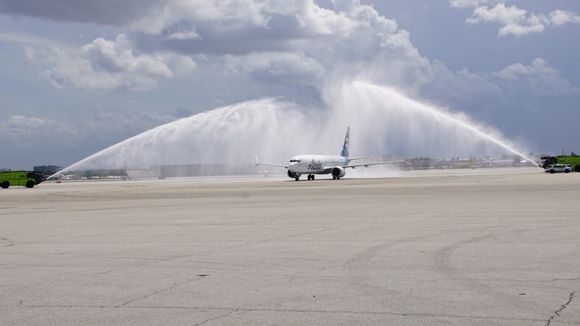 After a decade, Alaska Airlines resumes flights to Miami
