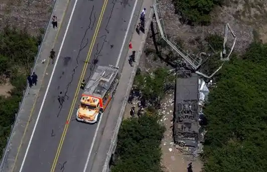Tragedia en Salta: el micro que trasladaba a gendarmes "no tenía habilitación"