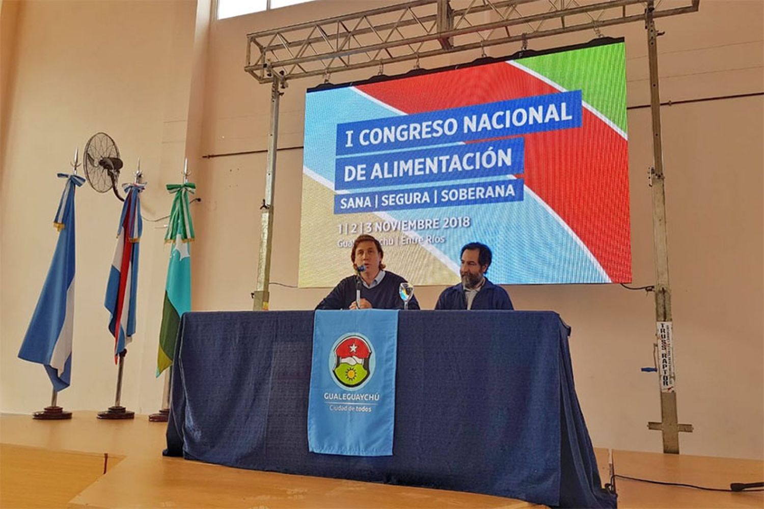 Martín Roberto Piaggio y Guillermo Priotto inaugurando el primer congreso del PASSS en la ciudad. Fue en noviembre de 2018.