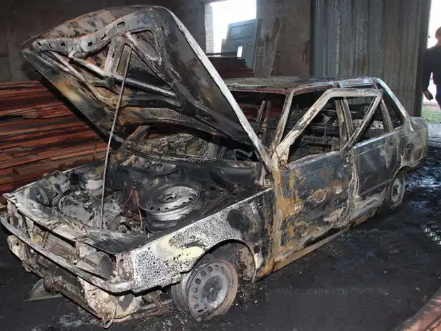 Se incendió un auto y presumen que fue intencional