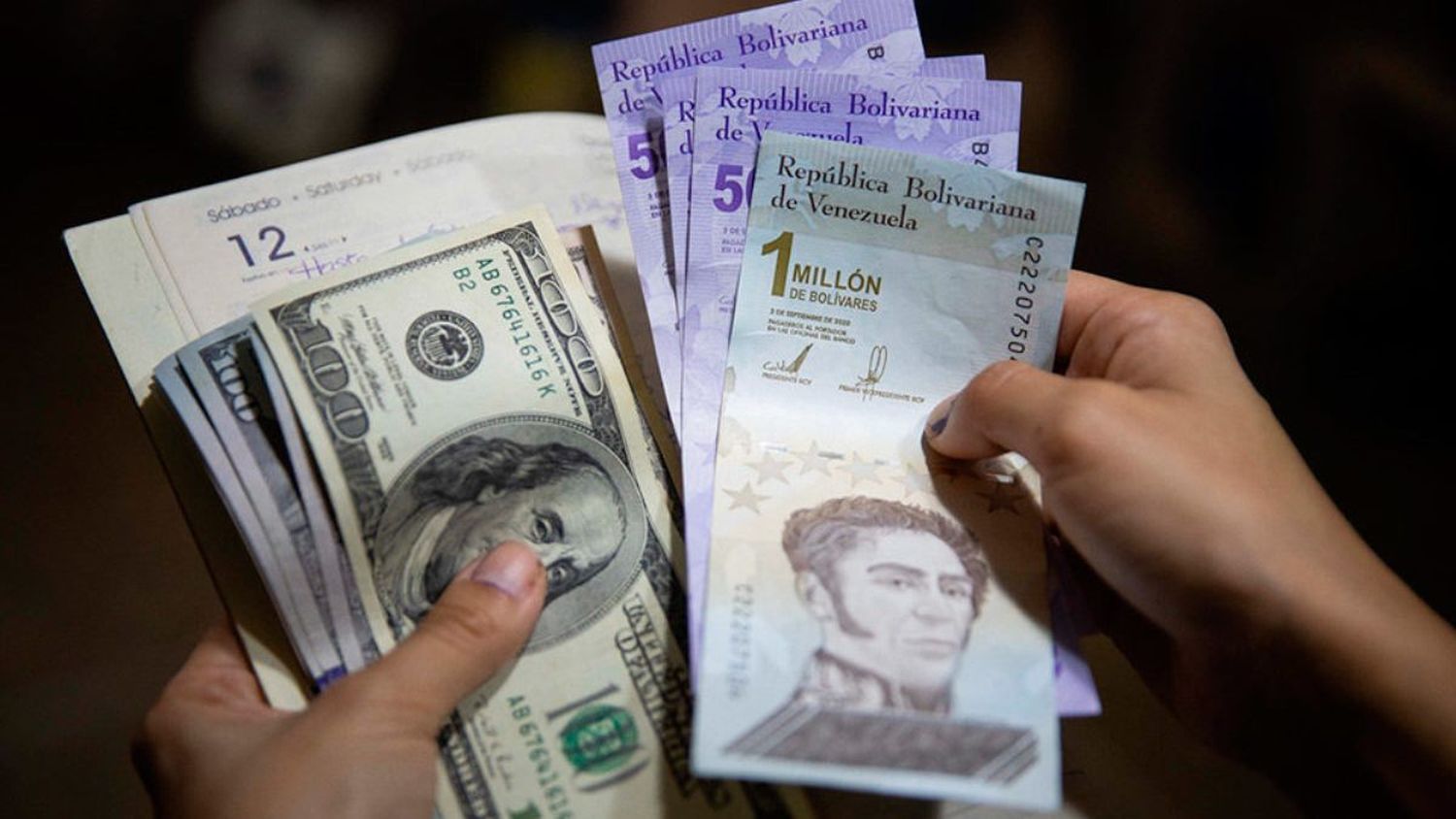 ¡NOCAUT! El «dólar criminal» no ve Superbigote que valga y los bolívares en efectivo andan en fuga