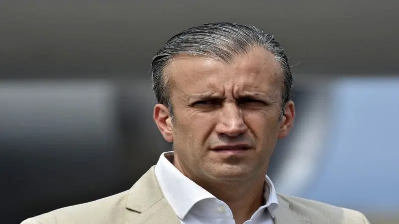 En 72 horas: Tareck El Aissami anunció su recuperación absoluta del COVID-19