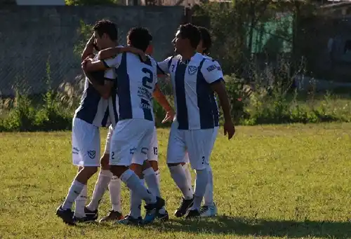 Se definen los finalistas por el segundo ascenso en el torneo local 