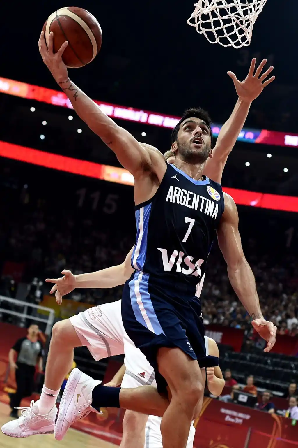 Poderoso y gigante el chiquitín