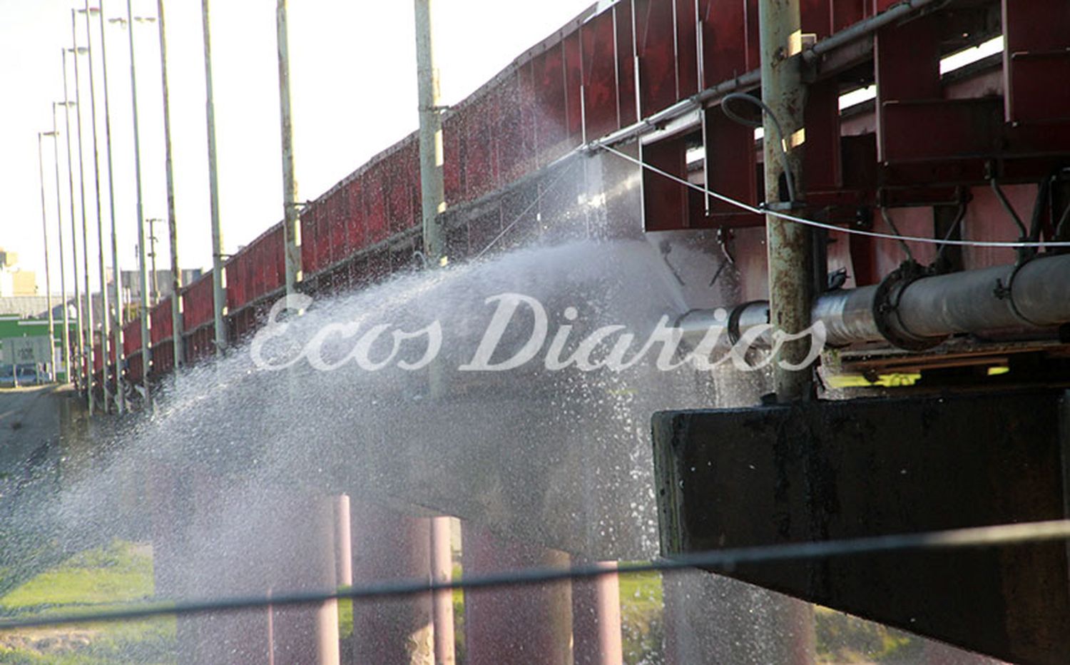 Sobrecarga y pérdida de agua en el Dardo Rocha