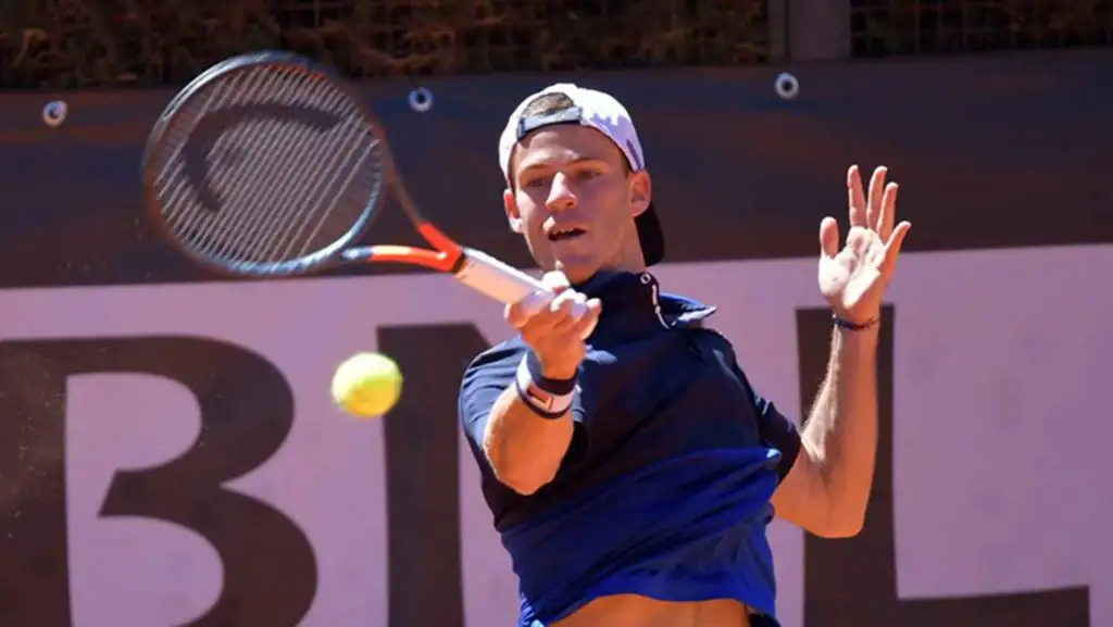 Schwartzman eliminó a Nishikori  y será el adversario del serbio