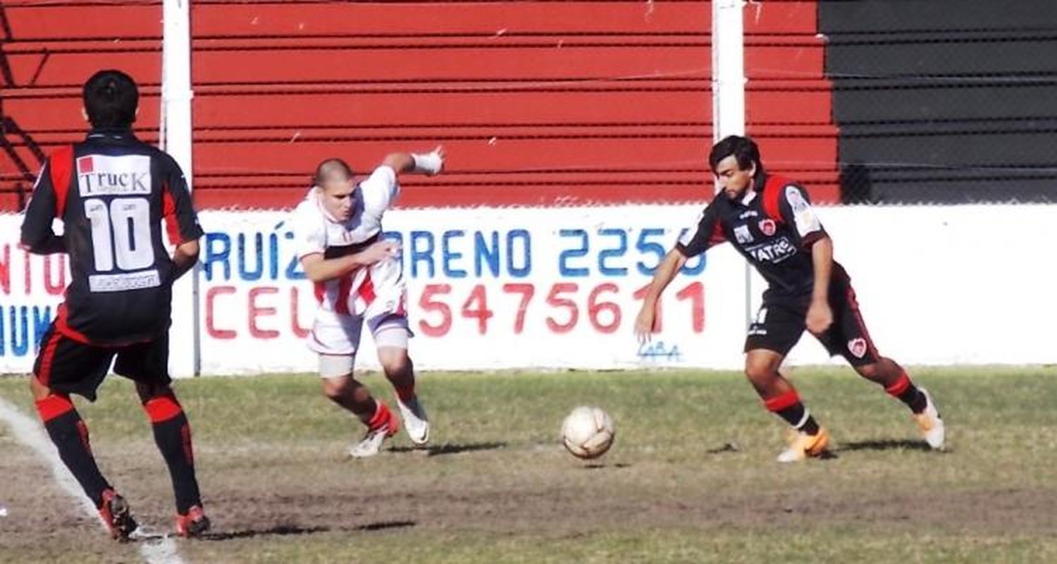 Fútbol: Mitre y General San Martín a la final