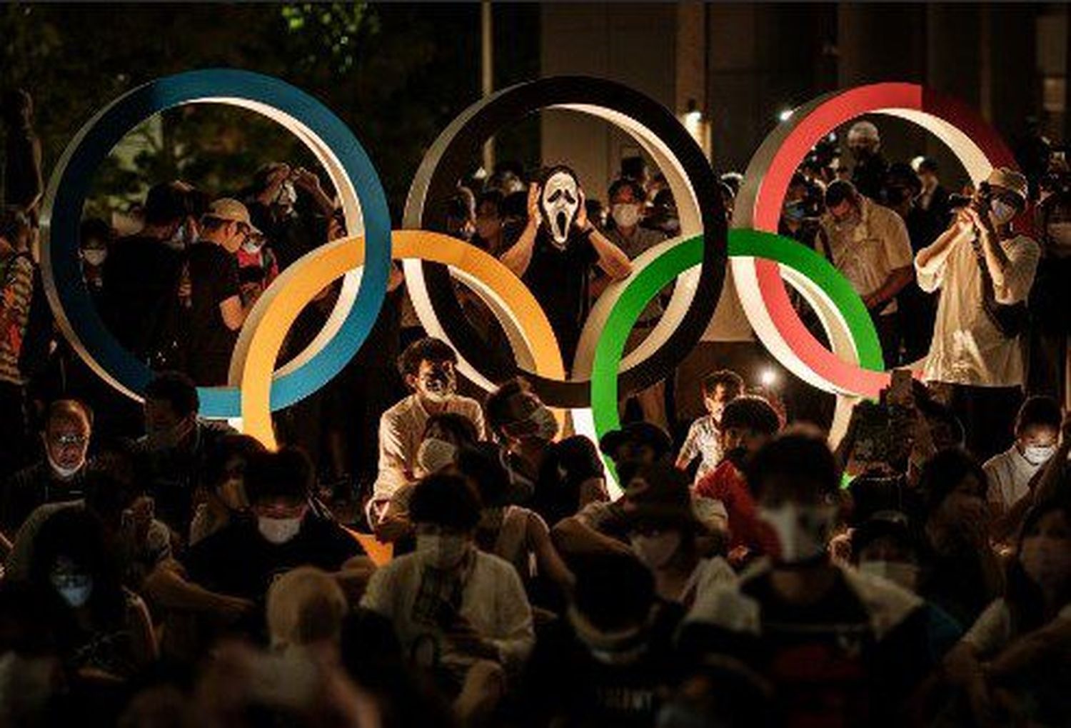 Los aros que marcan cada año la cita olímpica. Foto AFP