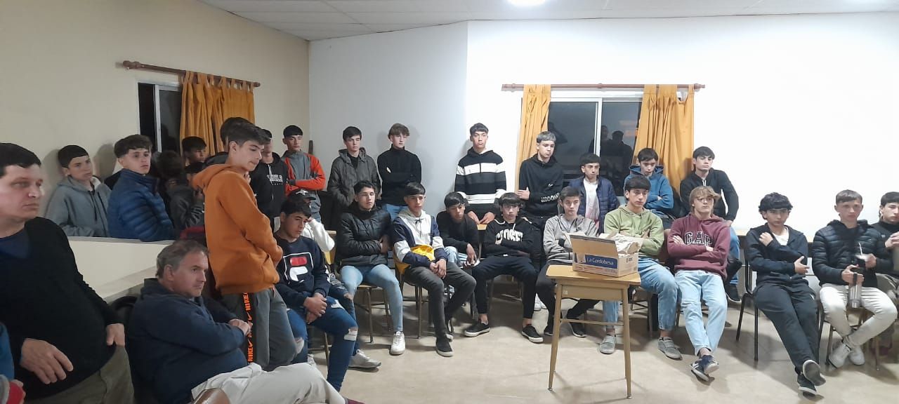 Comienza una nueva etapa para los seleccionados Juveniles de Fútbol de Gualeguay y los planteles necesitarán del apoyo de todos para representarnos en el provincial.